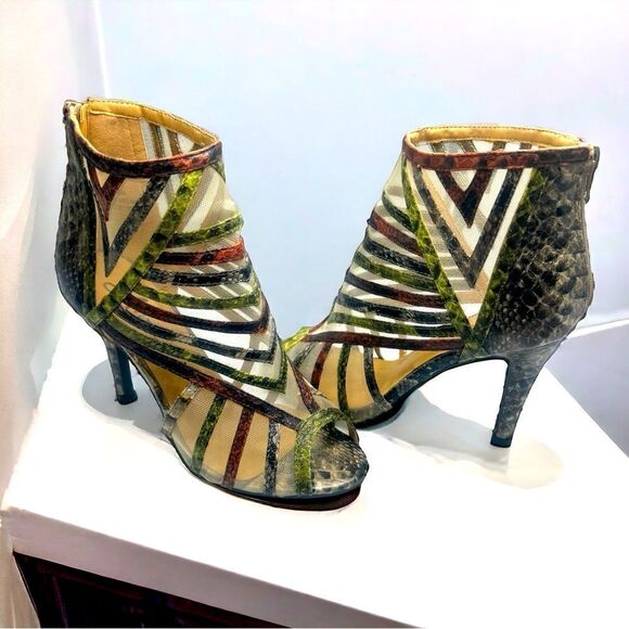 Annie Shoes l Snakeskin Design, Mesh accent l 4” Stiletto Heel l 6M l Like New! - Picture 10 of 13